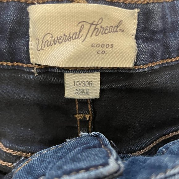 Universal Thread Dark Navy Mid Rise Skinny Jeans - Size 10/30R - Picture 3 of 5